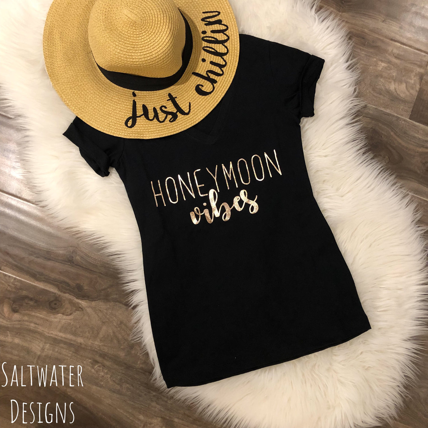 "Honeymoon Vibes" T-Shirt